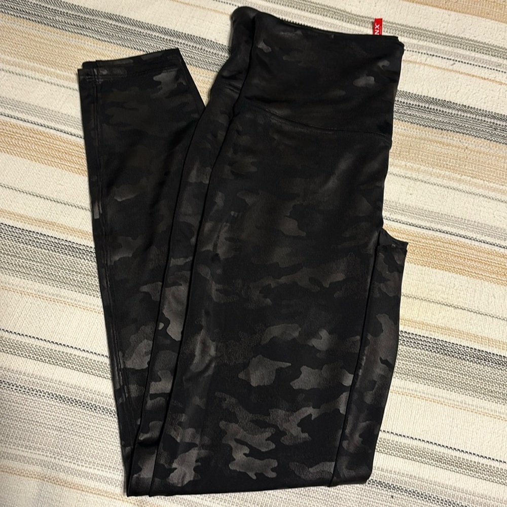 GUC Camo Spanx